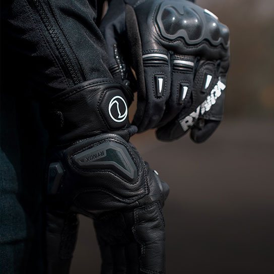 Rynox Delta GT Gloves - Semi-Gauntlet Construction